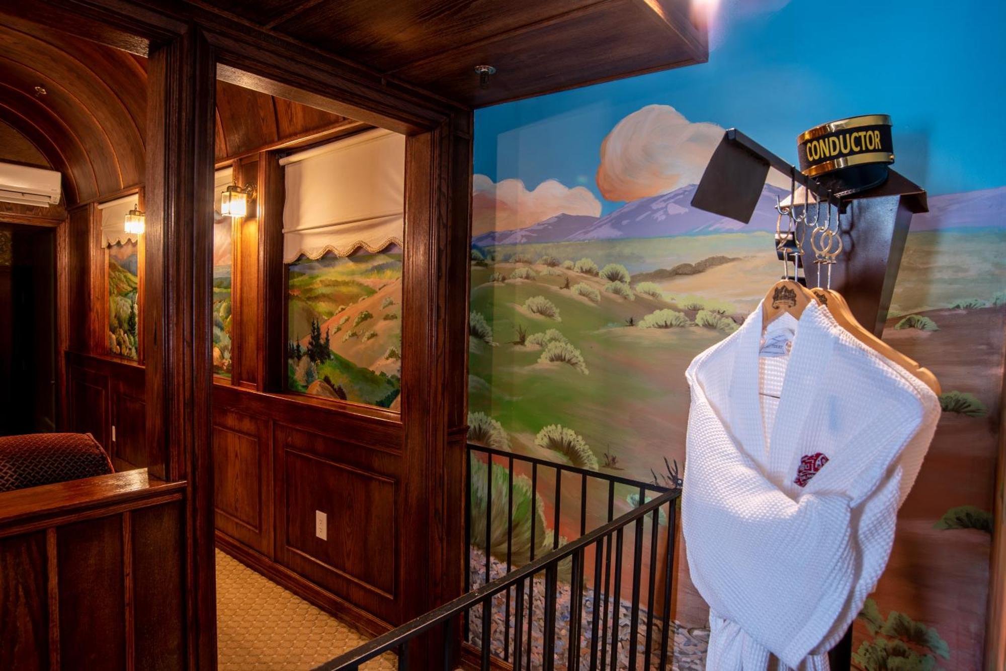The Anniversary Inn - Fifth South Salt Lake City Bagian luar foto