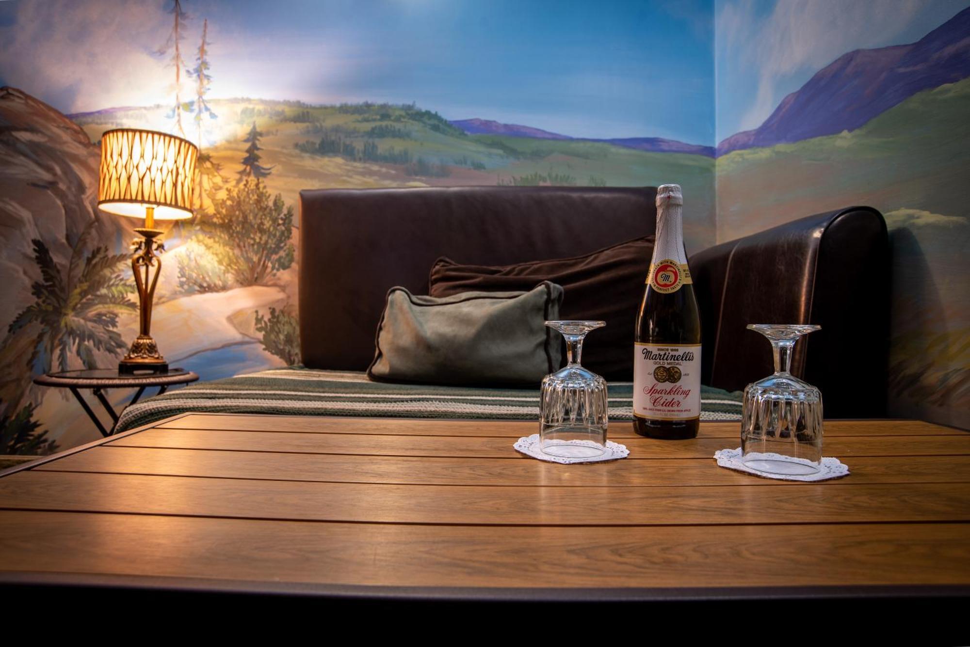 The Anniversary Inn - Fifth South Salt Lake City Bagian luar foto