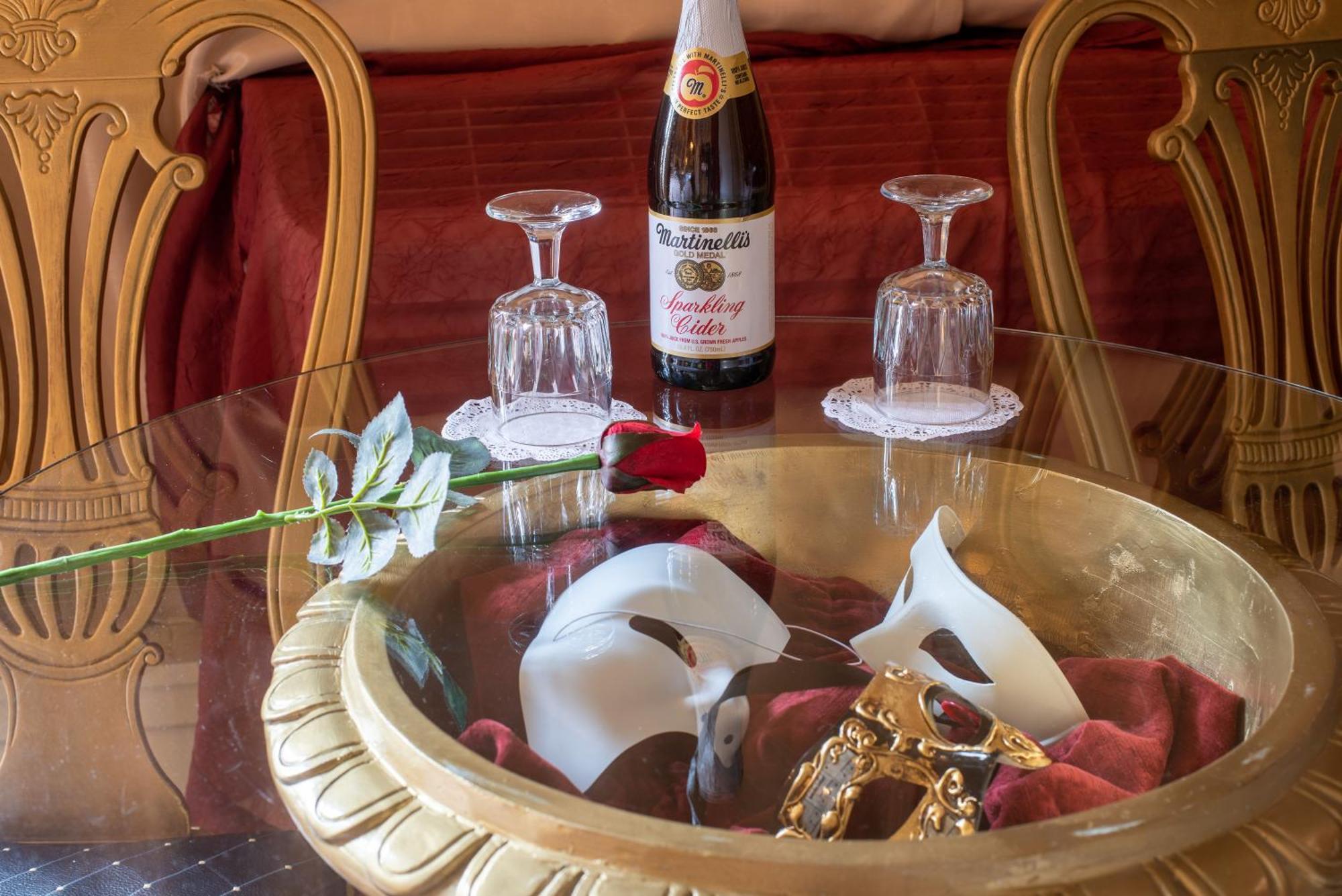 The Anniversary Inn - Fifth South Salt Lake City Bagian luar foto