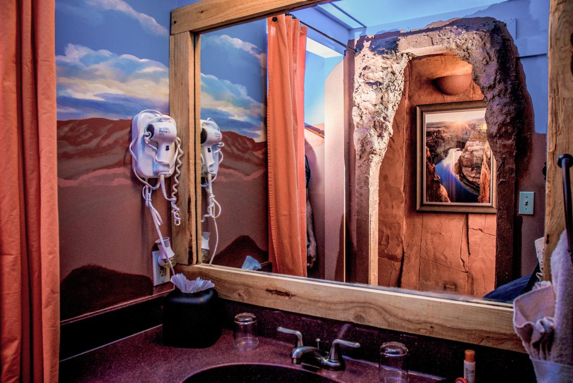 The Anniversary Inn - Fifth South Salt Lake City Bagian luar foto